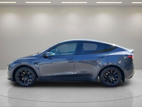 Used 2021 Tesla Model Y Long Range AWD/4WD image 2