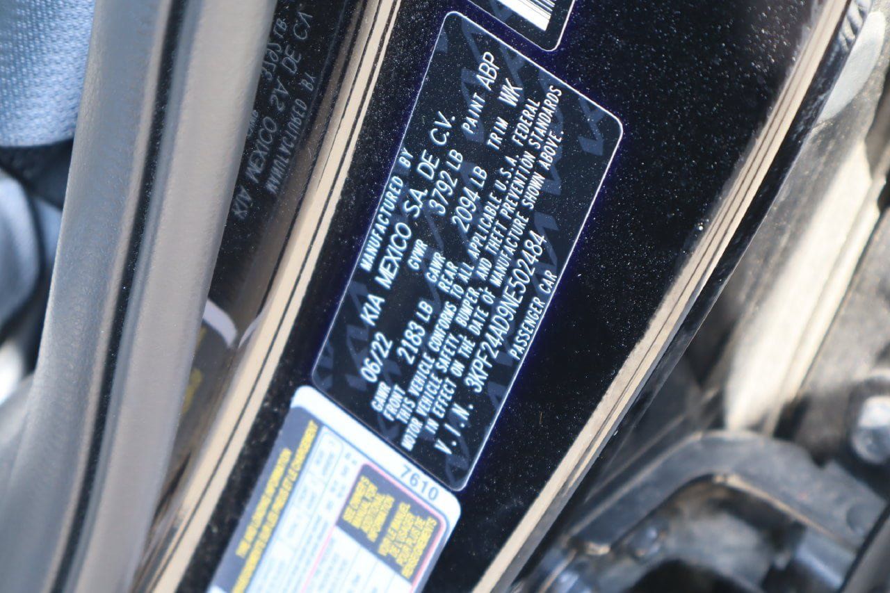 Used 2022 Kia Forte LXS FWD image 25