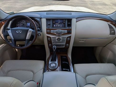 Used 2019 INFINITI QX80 Luxe w/ All-Season Package RWD image 2
