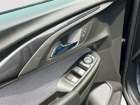 Used 2023 Chevrolet TrailBlazer LT w/ Convenience Package image 17