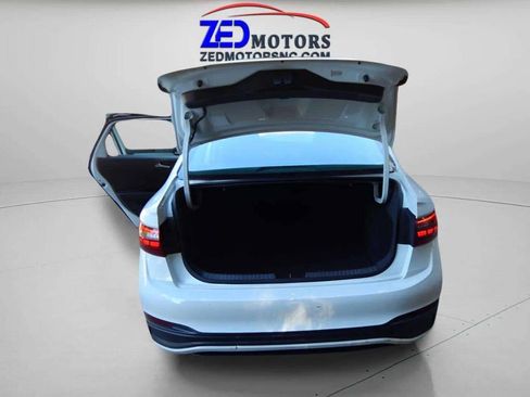 Used 2024 Volkswagen Jetta S image 31