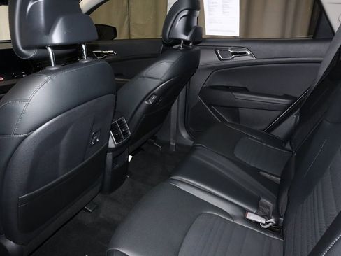 Used 2023 Kia Sportage SX image 21