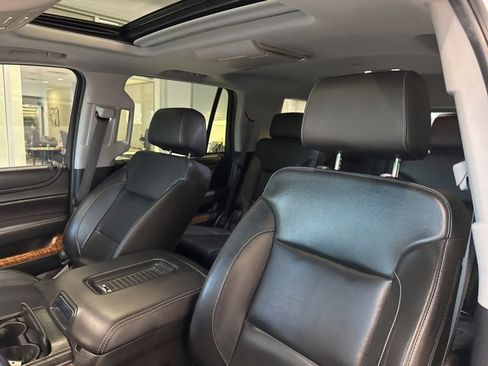 Used 2018 Chevrolet Tahoe Premier image 17