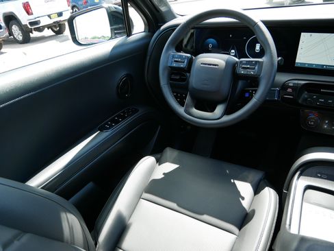 Certified 2026 Hyundai Palisade XRT Pro AWD/4WD image 9