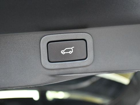 Used 2018 Land Rover Range Rover Sport Supercharged AWD/4WD image 18