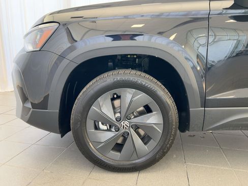 New 2026 Volkswagen Taos S image 12