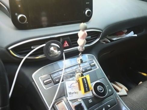 Used 2022 Hyundai Santa Fe SEL w/ Convenience Package image 11