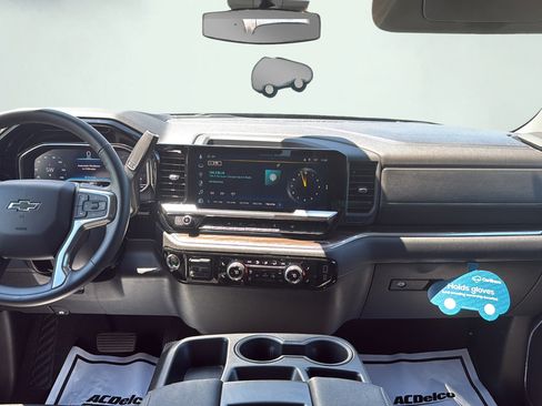 Used 2024 Chevrolet Silverado 1500 RST w/ Protection Package AWD/4WD image 17