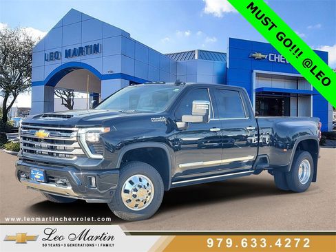 New 2025 Chevrolet Silverado 3500 High Country w/ High Country Premium Package image 1