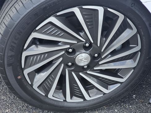 Used 2023 Hyundai Sonata SEL w/ Cargo Package FWD image 9