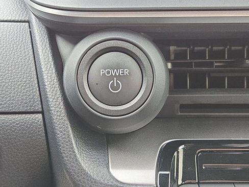 Certified 2025 Toyota Prius LE FWD image 23