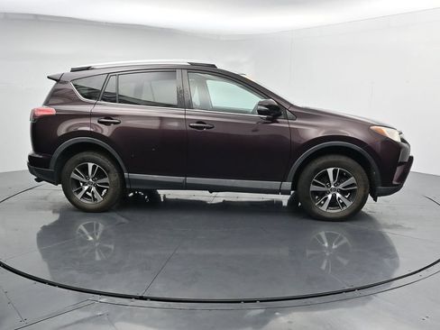 Used 2016 Toyota RAV4 XLE FWD image 9