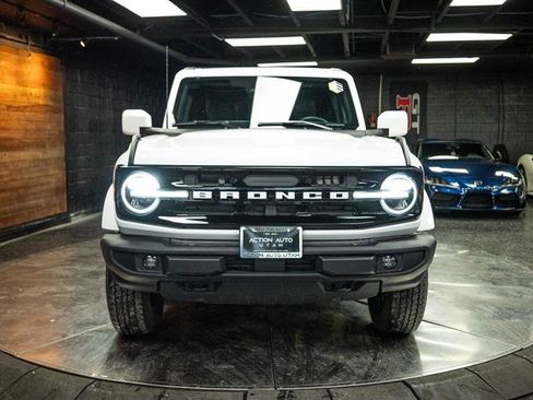 Used 2025 Ford Bronco Outer Banks image 4