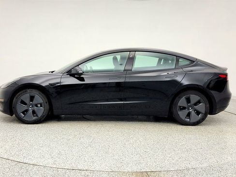 Used 2021 Tesla Model 3 Long Range image 8