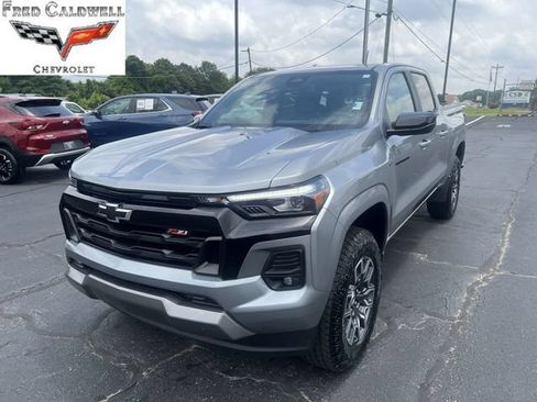Certified 2024 Chevrolet Colorado Z71 w/ Z71 Convenience Package 2 AWD/4WD image 1