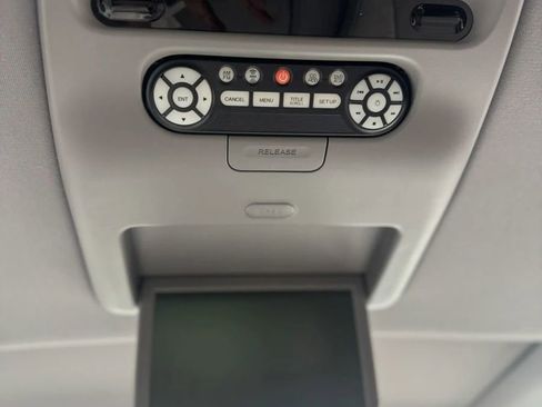 Used 2015 Honda Pilot Touring image 29