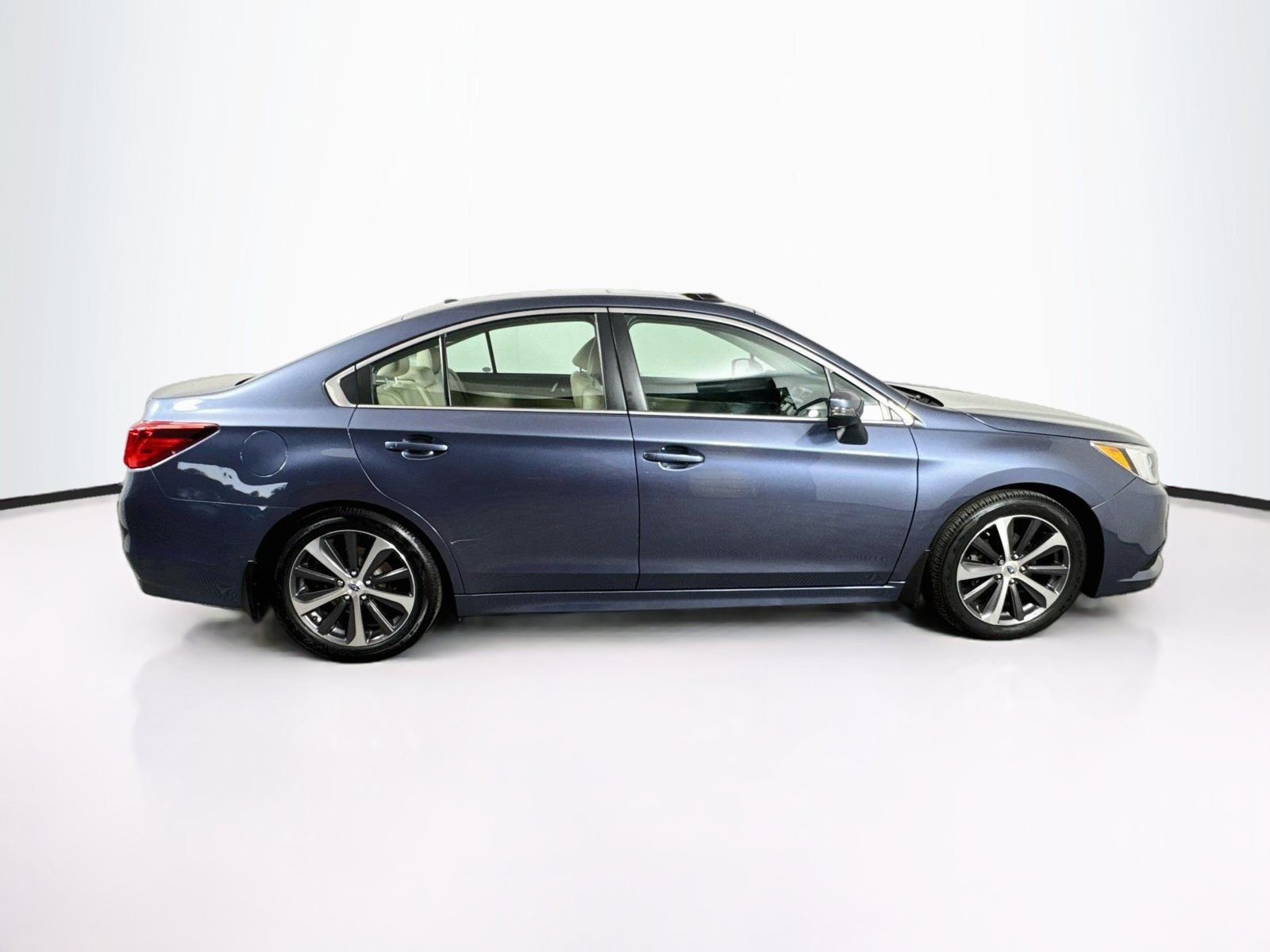 Used 2015 Subaru Legacy 2.5i Limited AWD/4WD image 8