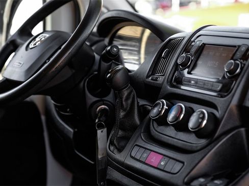 Used 2019 RAM ProMaster 2500 image 17