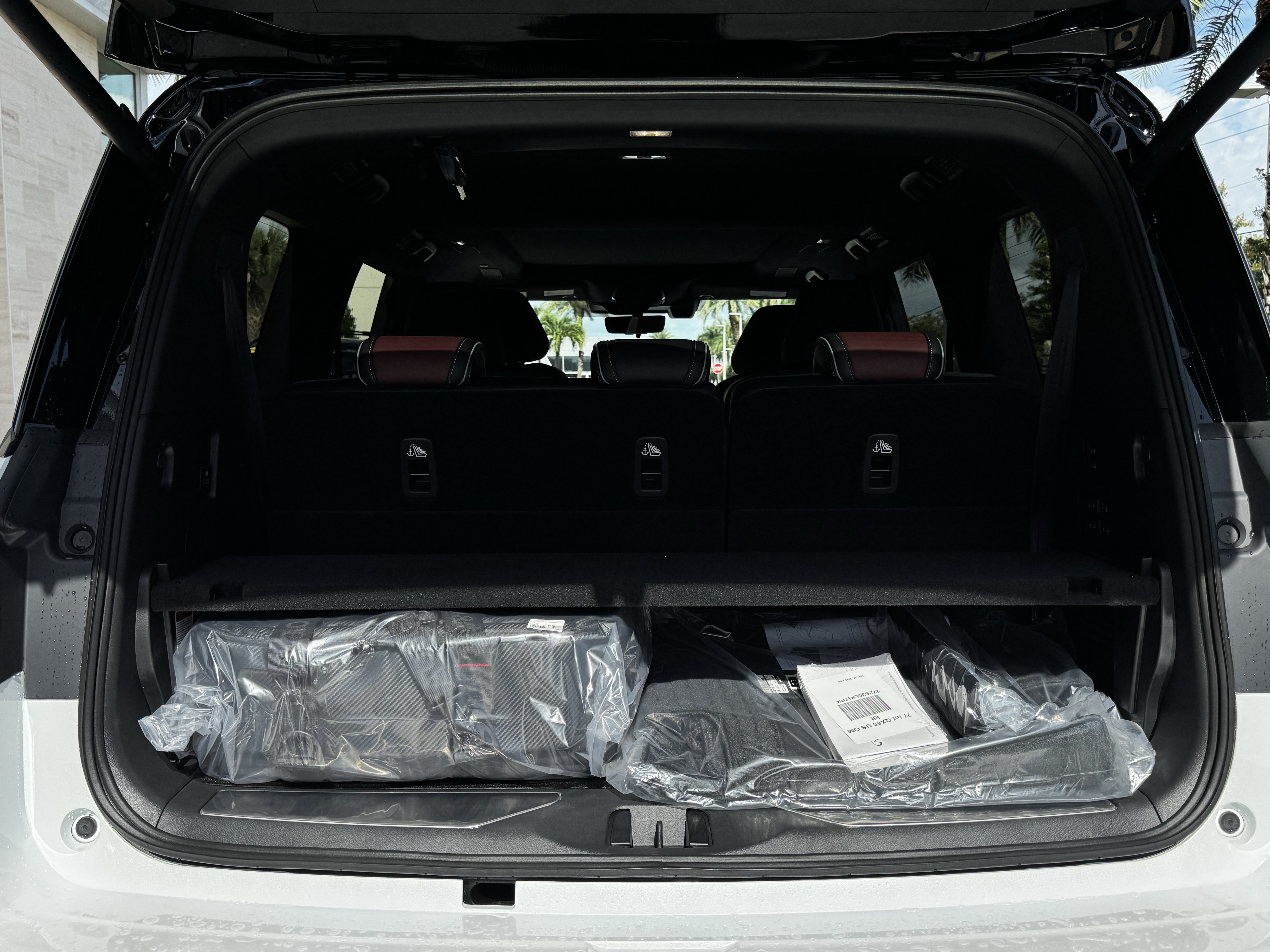 New 2027 INFINITI QX80 Autograph w/ Premium Cargo Package AWD/4WD image 6