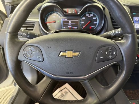 Used 2015 Chevrolet Impala LTZ image 27