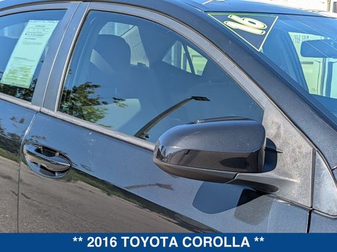 Used 2016 Toyota Corolla LE FWD image 11