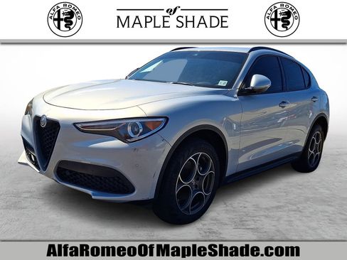 Used 2022 Alfa Romeo Stelvio Sprint RWD image 1