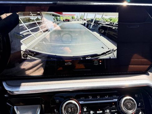 Used 2024 GMC Sierra 2500 Denali Ultimate image 33