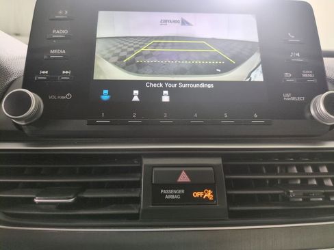 Used 2020 Honda Accord LX image 21