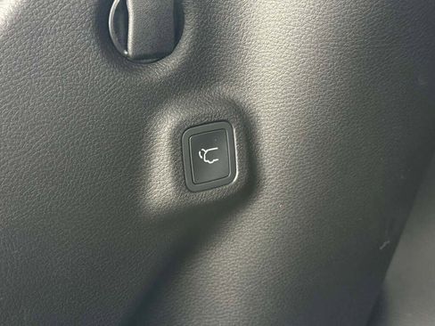 New 2026 Jeep Compass Limited image 36