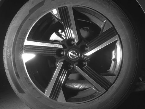 Used 2025 Nissan Sentra SV FWD image 17