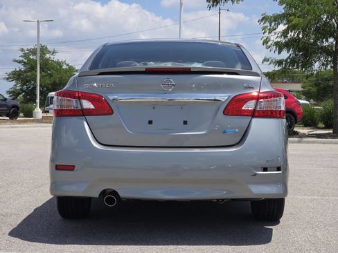 Used 2014 Nissan Sentra SR FWD image 9