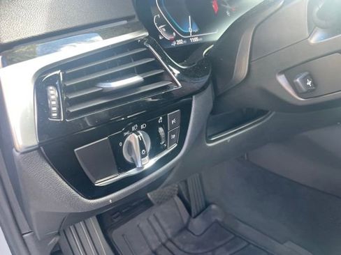 Used 2023 BMW 530e w/ Executive Package image 39