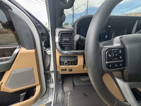 Used 2026 Ford F450 Lariat w/ Lariat Ultimate Package AWD/4WD image 15