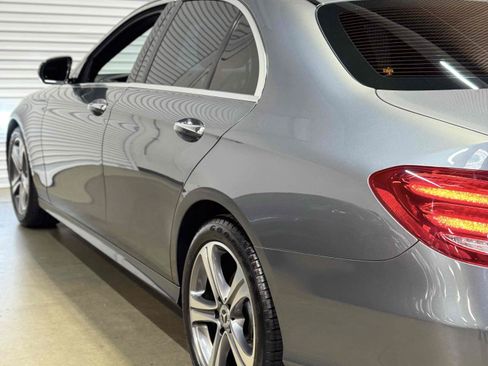 Used 2020 Mercedes-Benz E 350 Sedan image 37