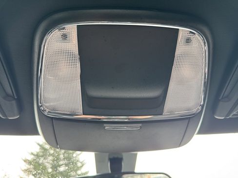 Used 2021 Dodge Charger SXT w/ Blacktop Package image 18