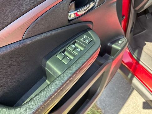Used 2022 Honda Ridgeline RTL-E image 11
