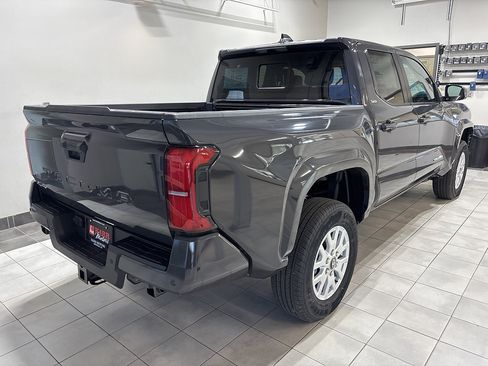 New 2026 Toyota Tacoma SR5 AWD/4WD image 4