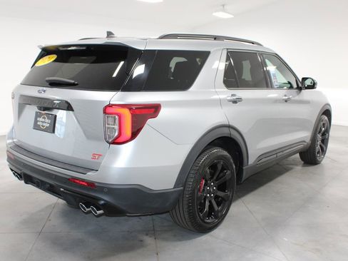 Used 2024 Ford Explorer ST w/ Equipment Group 401A image 9