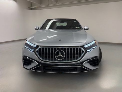 Used 2025 Mercedes-Benz E 53 AMG e 4MATIC Sedan image 4