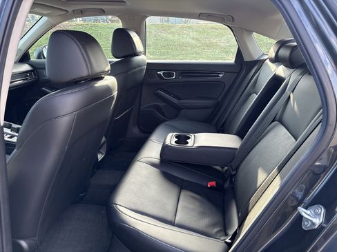 Used 2024 Honda Civic Touring image 32