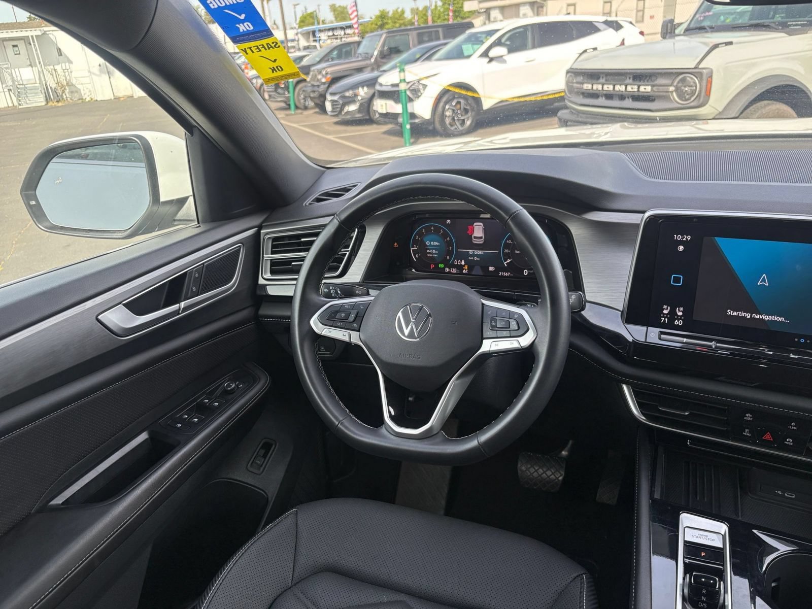 Used 2025 Volkswagen Atlas Cross Sport SE AWD/4WD image 36