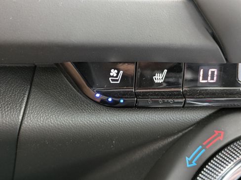 Used 2016 Chevrolet Camaro SS RWD image 27