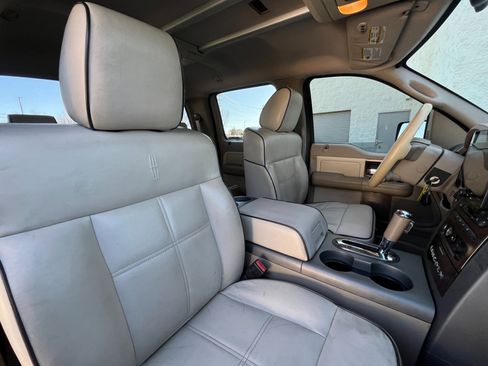 Used 2006 Lincoln Mark LT 4x4 image 26