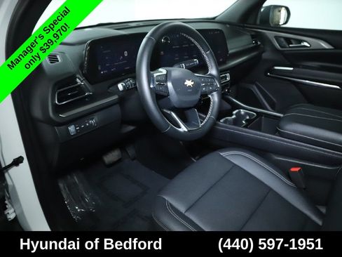 Used 2026 Chevrolet Traverse LT AWD/4WD image 19