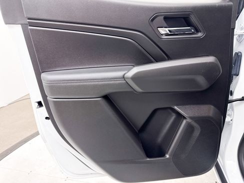 Used 2024 GMC Canyon Elevation w/ Elevation Premium Package image 32