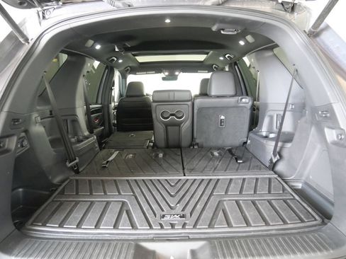 Used 2025 Honda Pilot Black Edition image 29