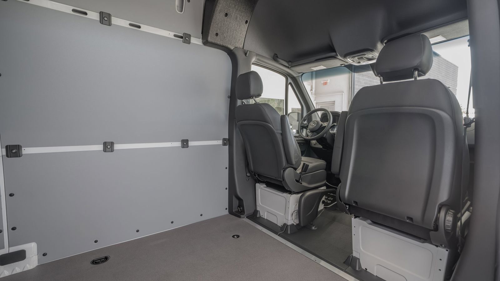 Used 2026 Mercedes-Benz Sprinter 2500 image 28