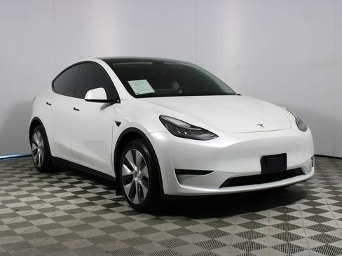 Used 2021 Tesla Model Y Long Range image 28