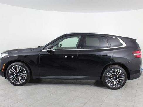 Used 2025 BMW X3 xDrive30i w/ Premium Package image 2