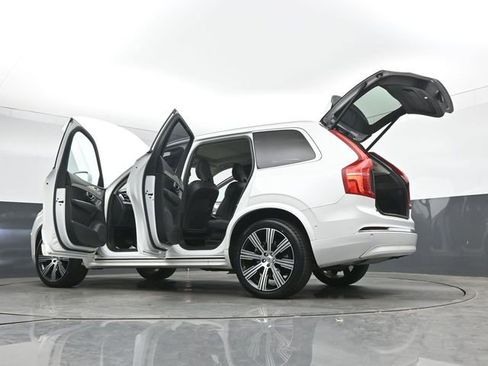 Used 2023 Volvo XC90 B6 Ultimate w/ Protection Package Premier AWD/4WD image 58